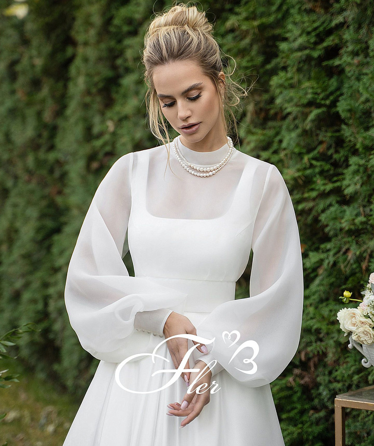 Лаконичное свадебное платье с квадратным вырезом плюс сайз