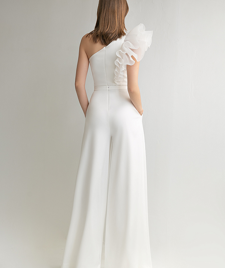 Свадебный комбинезон на одно плечо