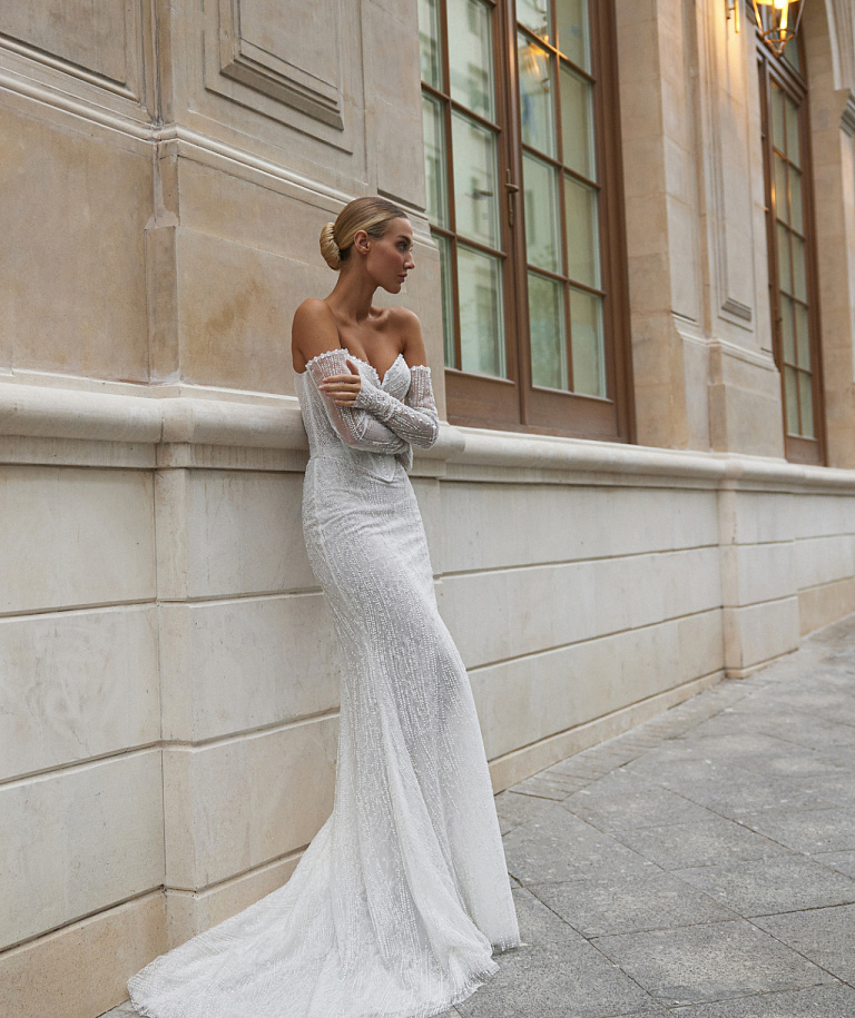 Сверкающий свадебный комплект