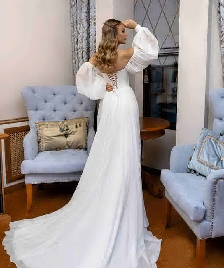 Шифоновое свадебное платье с пышными рукавами