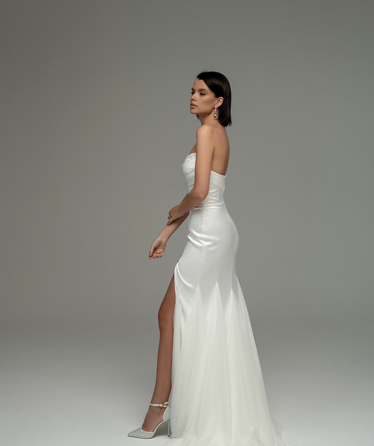 Атласное свадебное платье рыбка