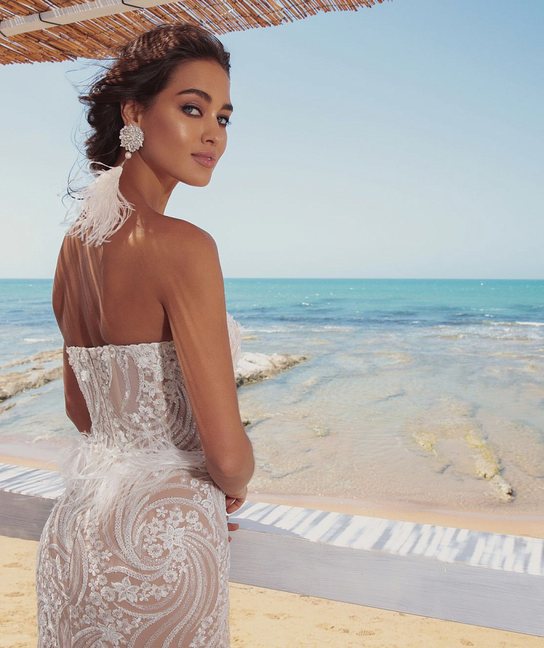 Свадебное платье русалка цвета капучино