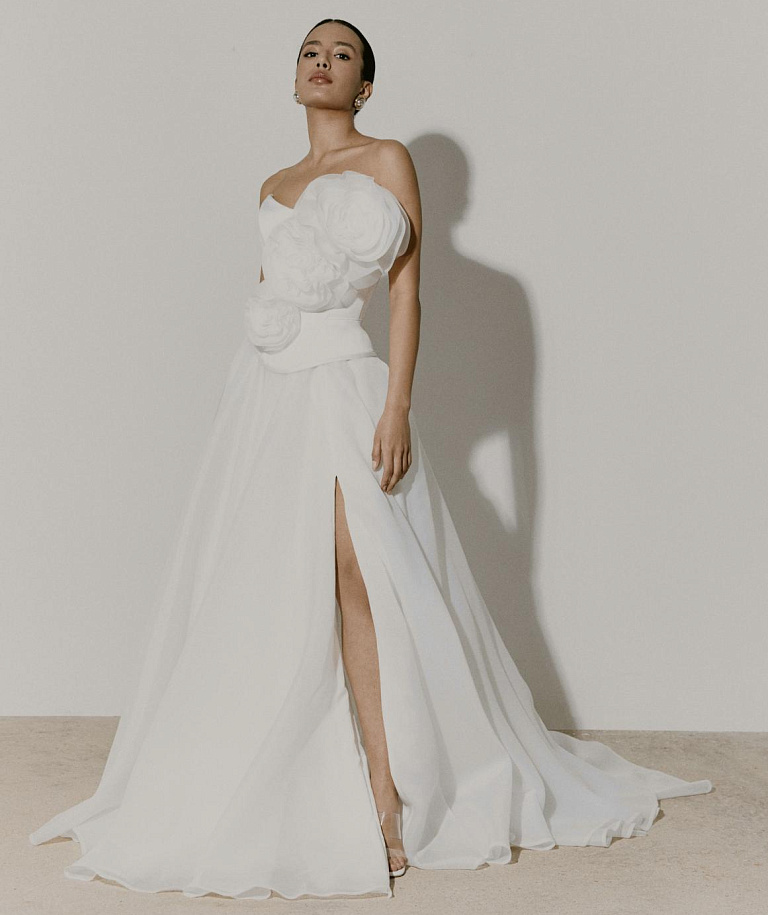 Свадебный компект из приталенного корсета и юбки