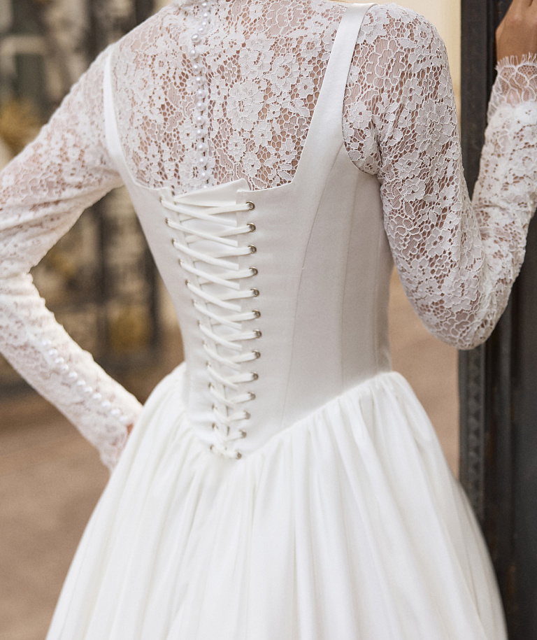 Свадебное платье с кружевным топом