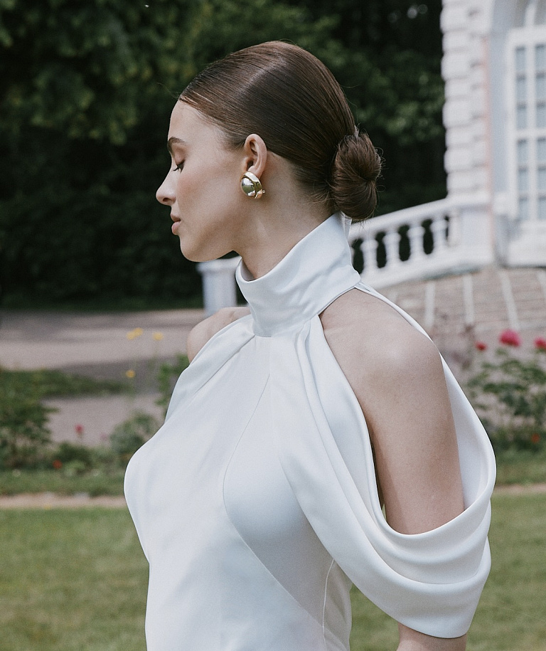 Свадебное платье русалка под горлышко и с открытой спиной