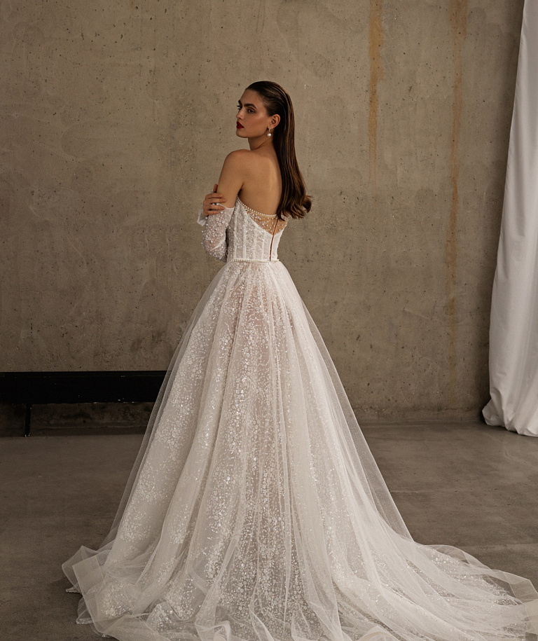 Роскошный расшитый свадебный комплект с корсетом