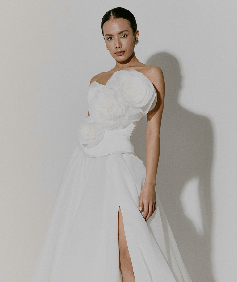 Свадебный компект из приталенного корсета и юбки