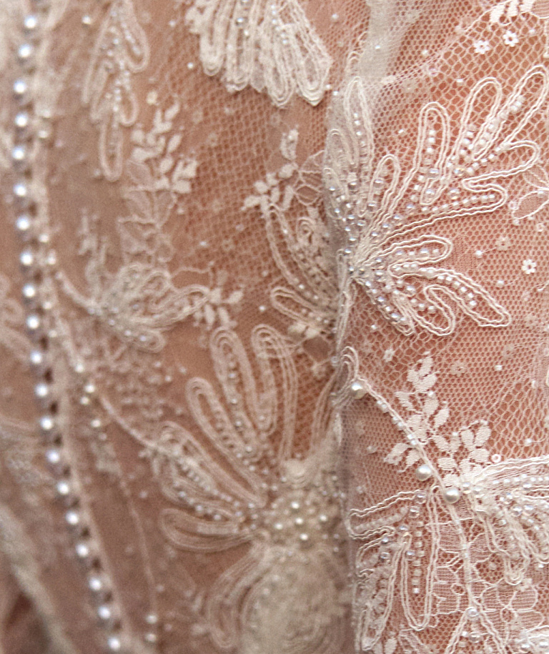 Кружевное свадебное платье русалка со шлейфом