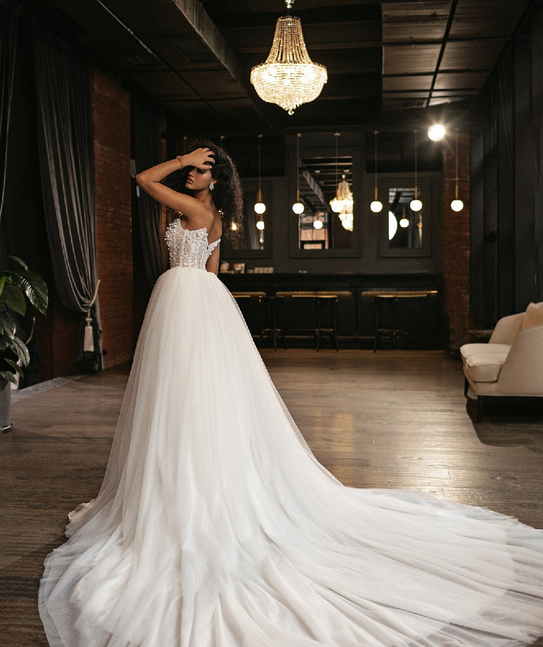 Свадебное платье принцесса с жемчужным корсетом