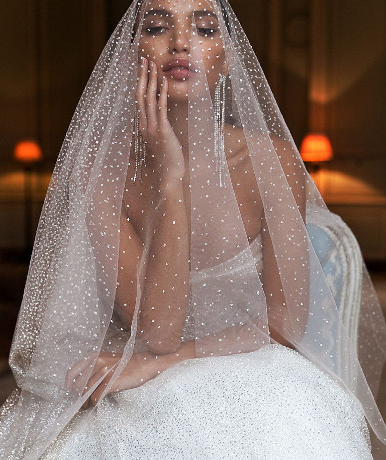 Пышное свадебное платье с корсетом