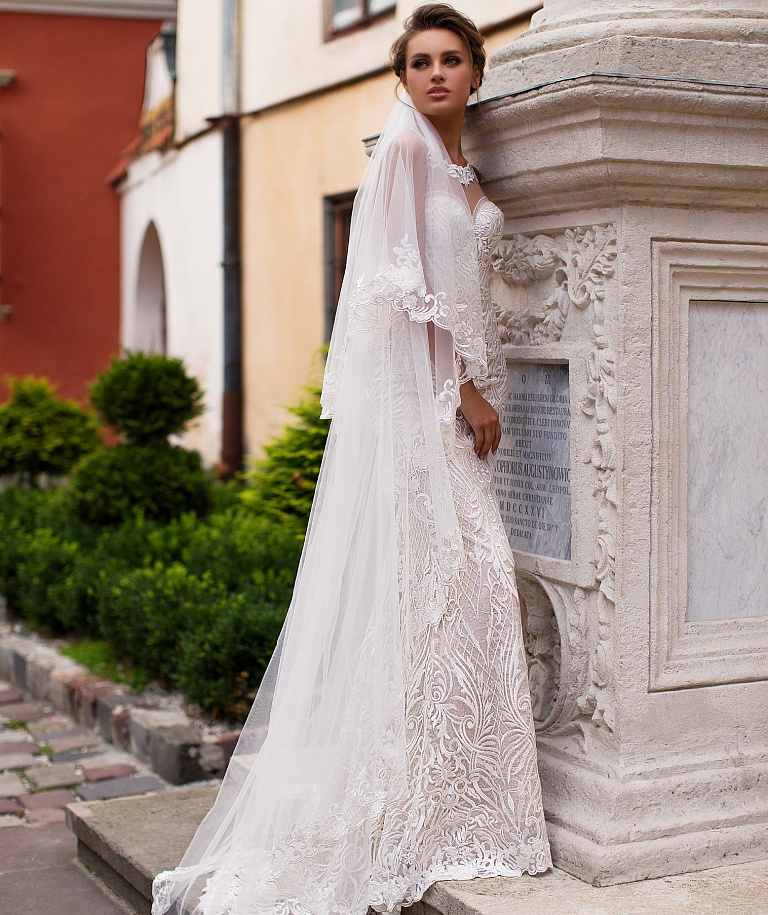 Длинная кружевная двухъярусная фата