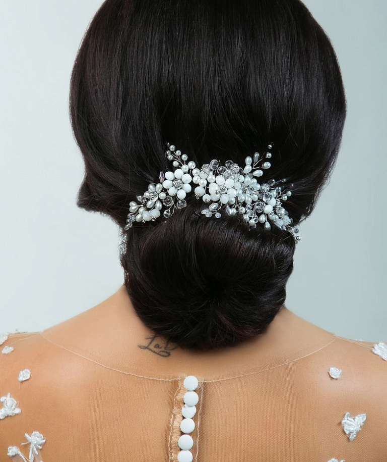 Гребень для волос в розовом цвете