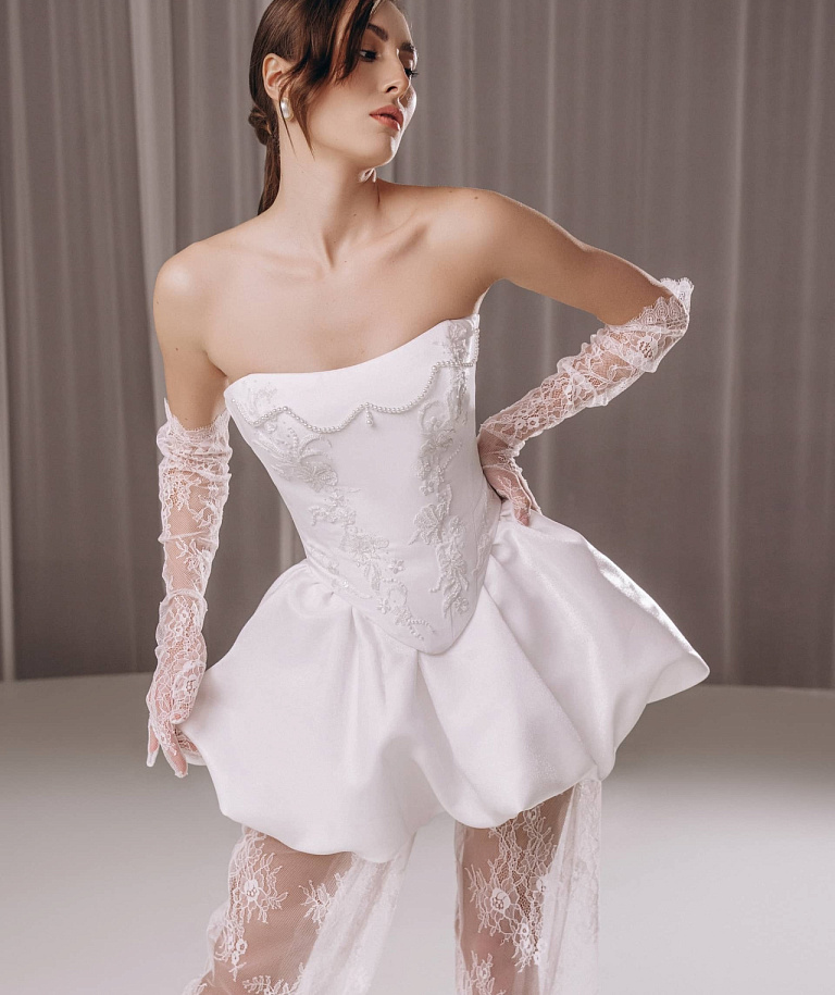 Стильный свадебный комплект с кружевными брюками