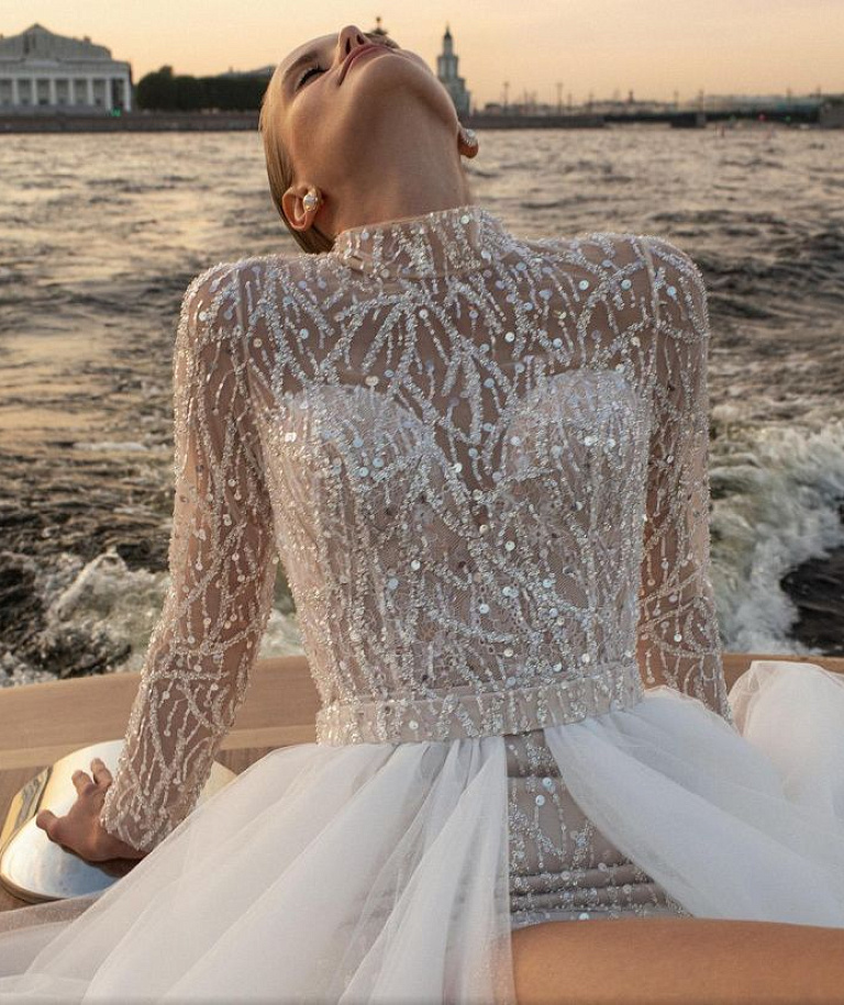 Свадебное платье мини со съемной юбкой