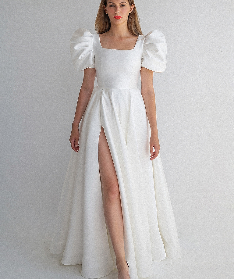 Свадебное платье из микадо с рукавами фонариками