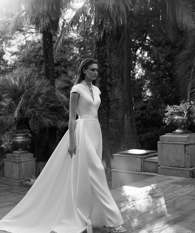 Закрытое свадебное платье рыбка