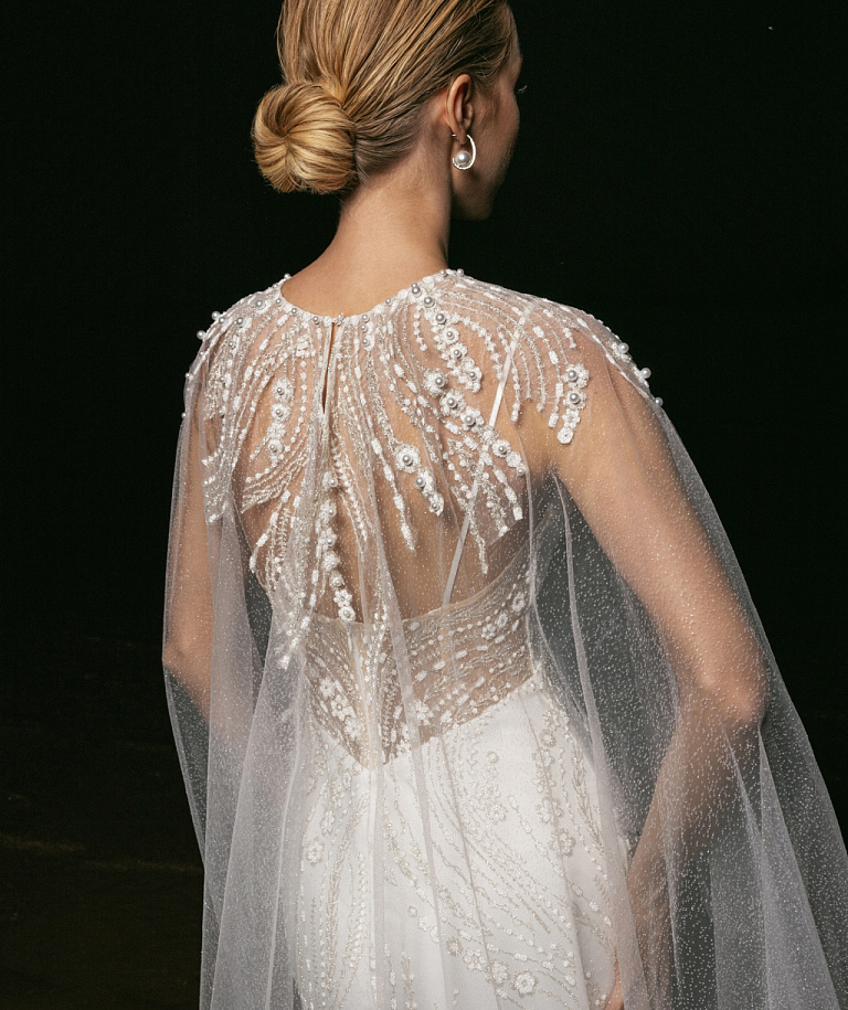 Свадебное платье рыбка в светоотражающей ткани