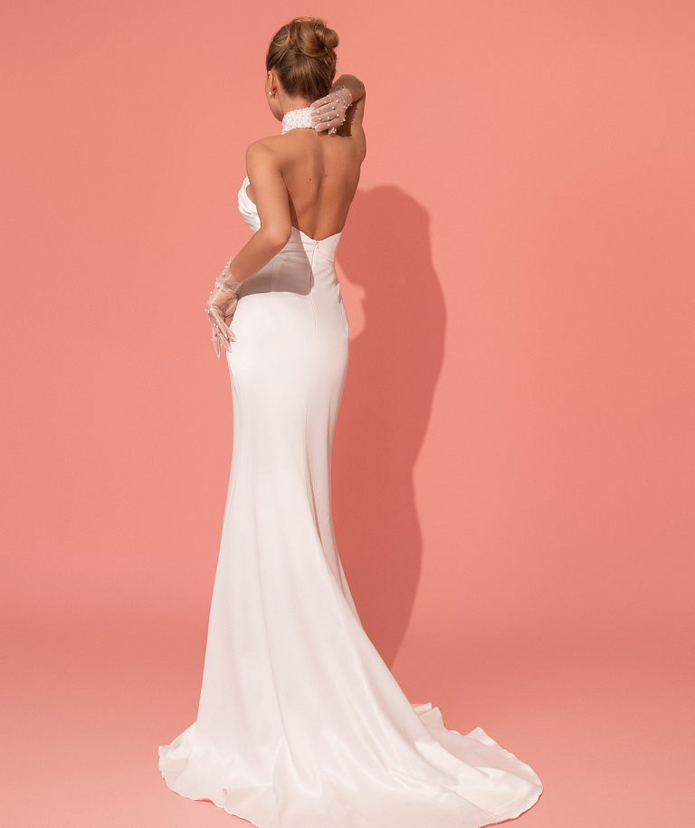 Сильное свадебное платье с американской промой с декором из жемчуга