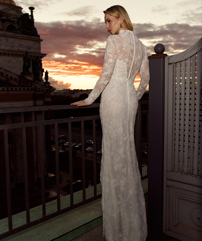 Кружевное свадебное платье русалка со шлейфом