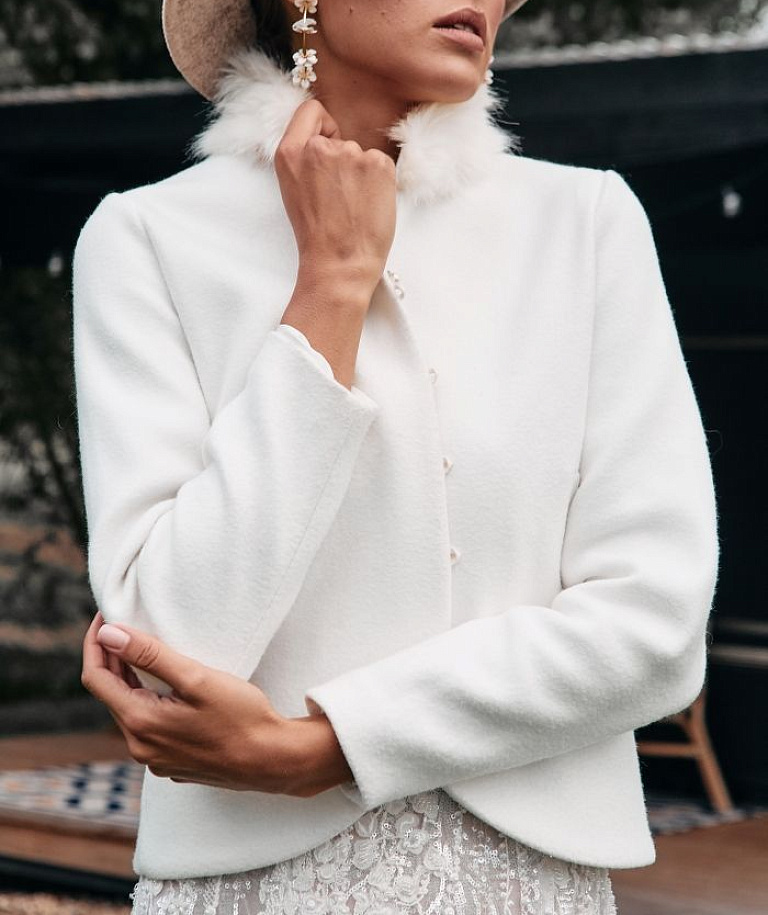 Удлиненный свадебный жакет