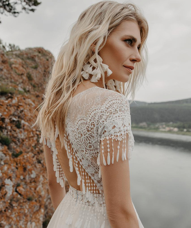 Легкое свадебное платье в стиле бохо