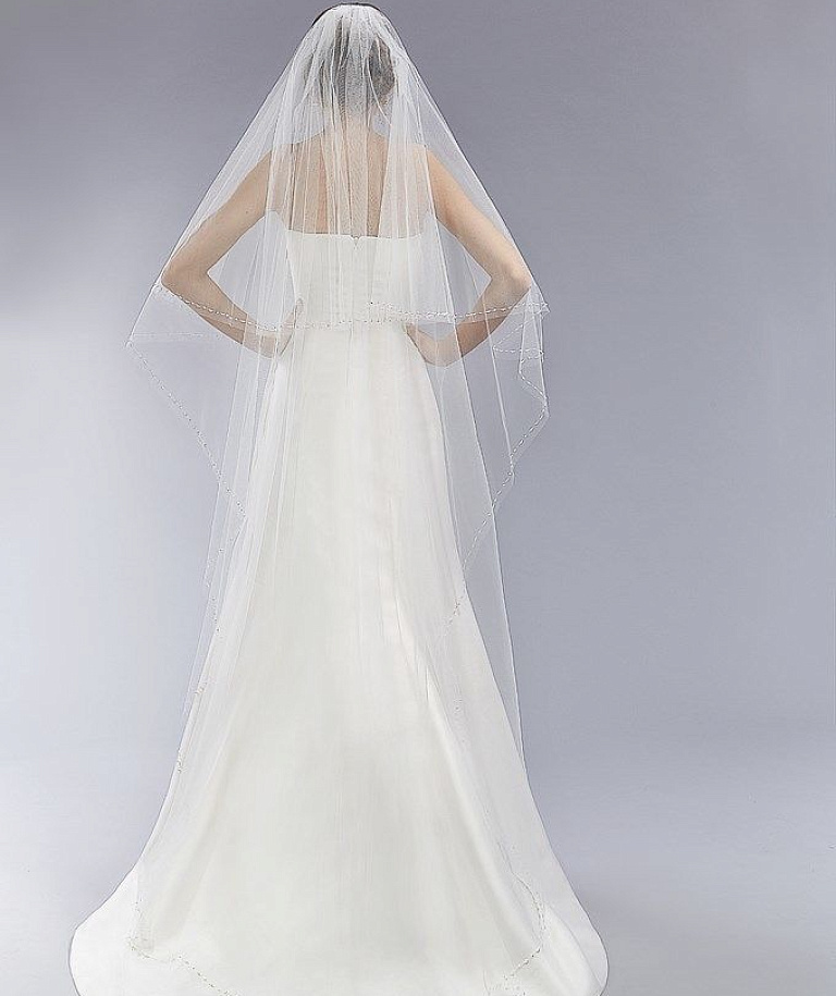 Свадебная фата расшитая жемчужинками