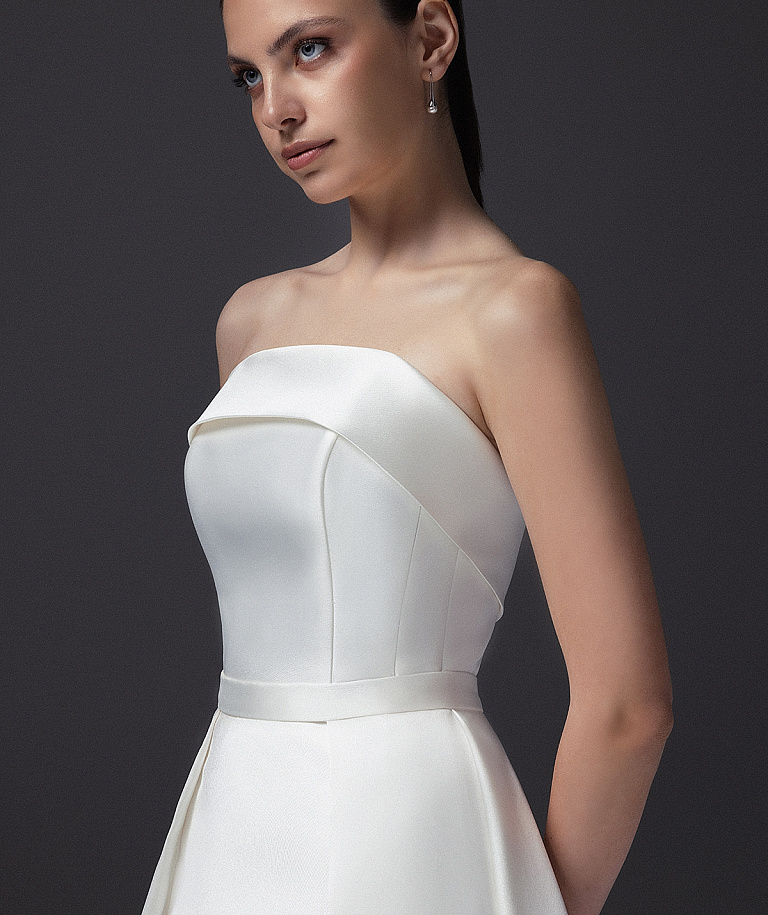 Клакссическое свадебное платье-трансфорер из микадо