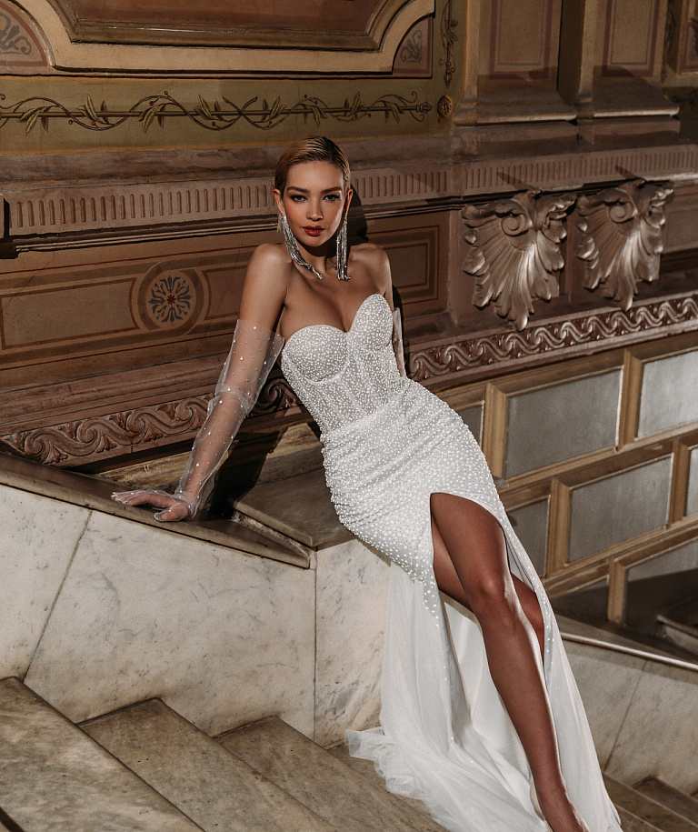 Свадебное платье рыбка в светоотражающем кружеве