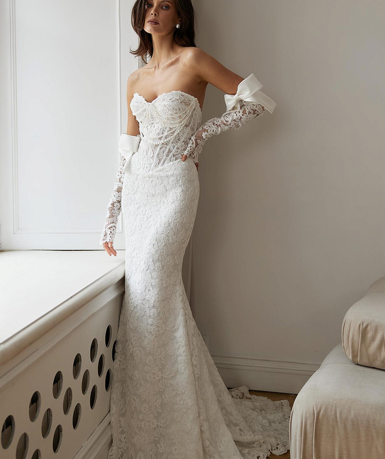 Кружевная русалка с митенками