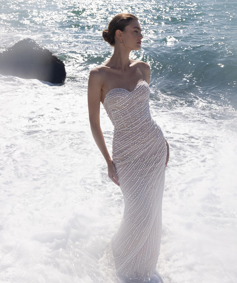 Красивое свадебное платье русалка с вырезом в форме сердца