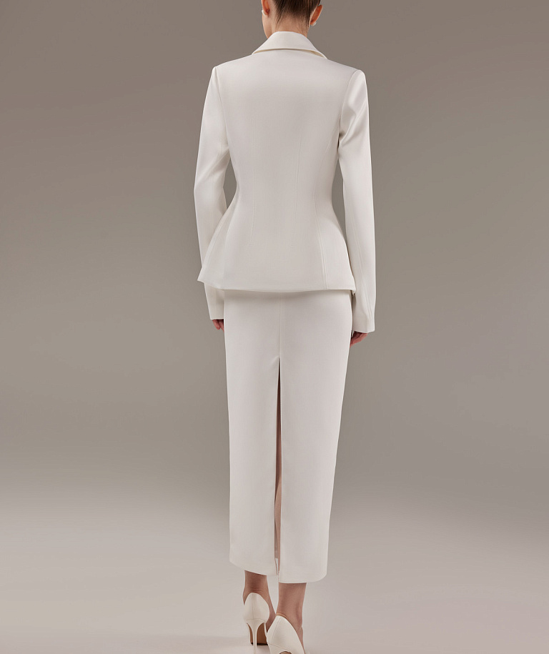 Свадебный костюм из атласа с юбкой-карандаш