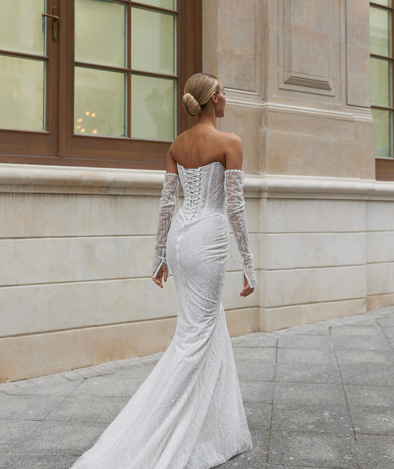 Сверкающий свадебный комплект