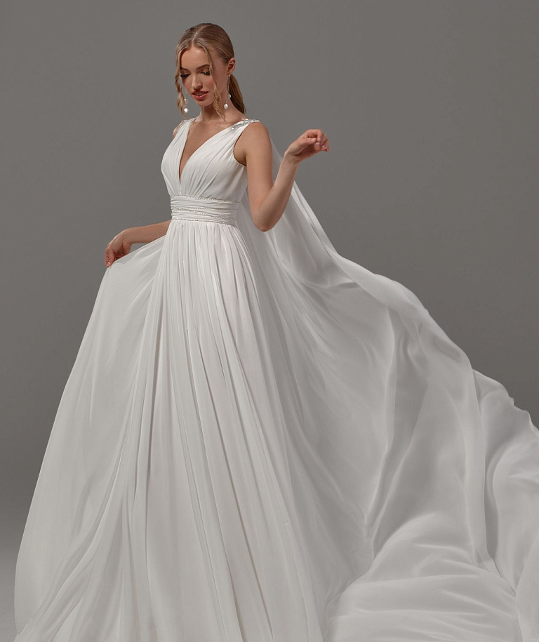 Легкое свадебное платье с юбкой из шифона