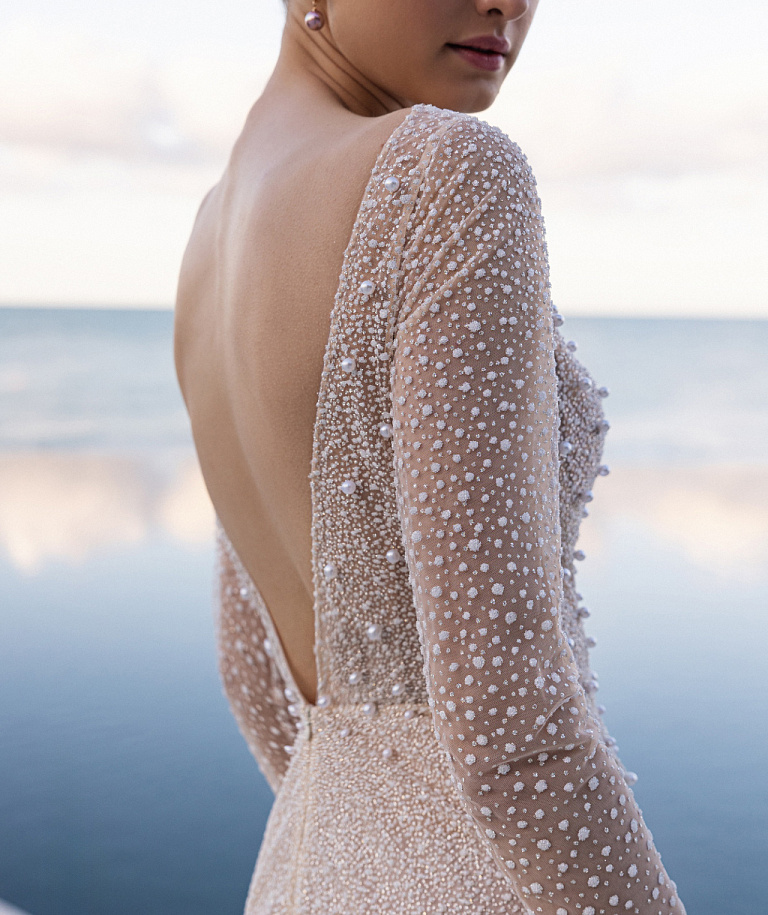 Сверкающее свадебное платье рыбка