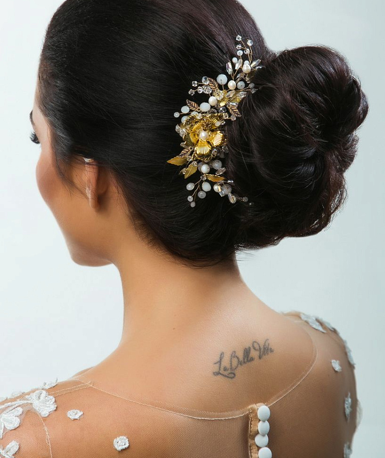 Гребень для волос в золотом цвете