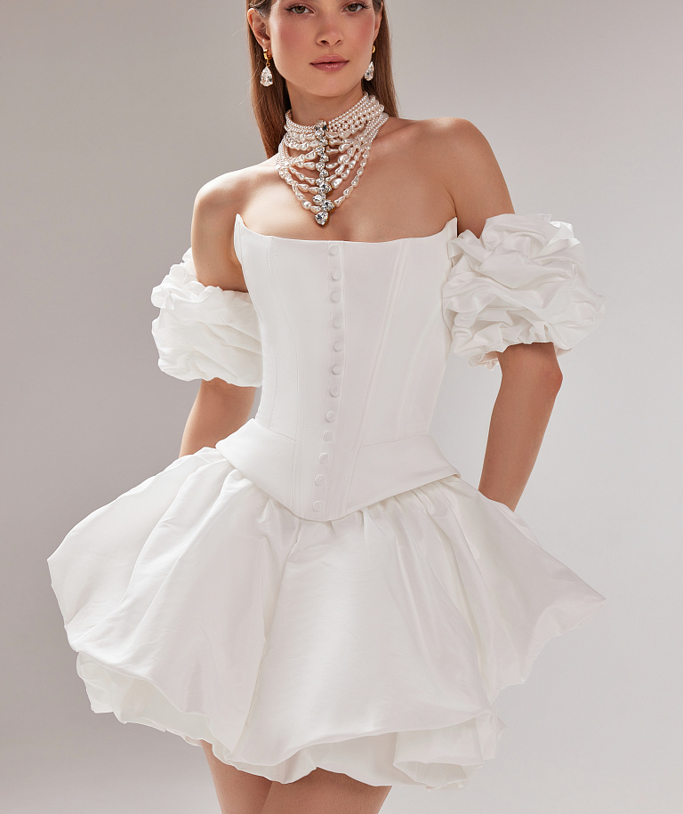 Короткий свадебный комплект с корсетом из тафты с буфами