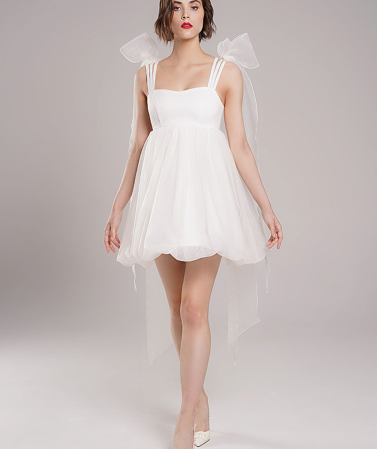 Свадебное платье мини с юбкой фасона баллон