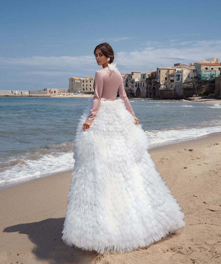 Нежное свадебное платье-трансформер