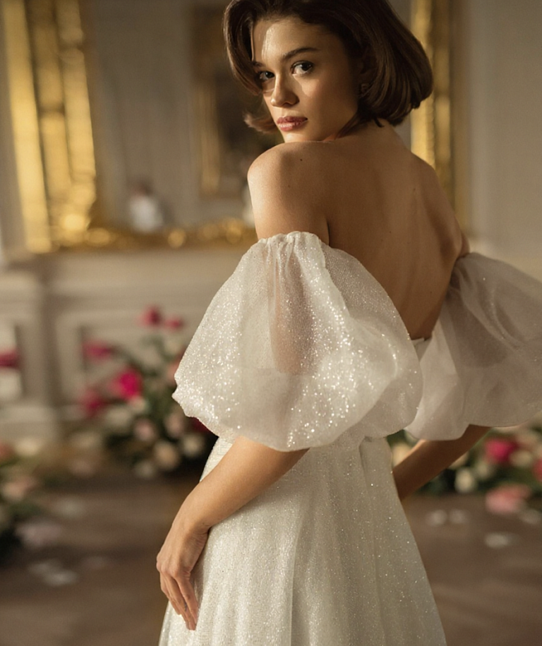 Блестящее свадебное платье со съемными рукавами буфами