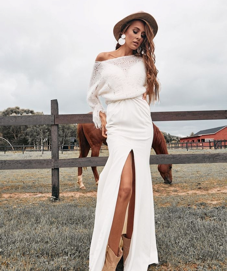 Шерстяной свитер тонкой вязки