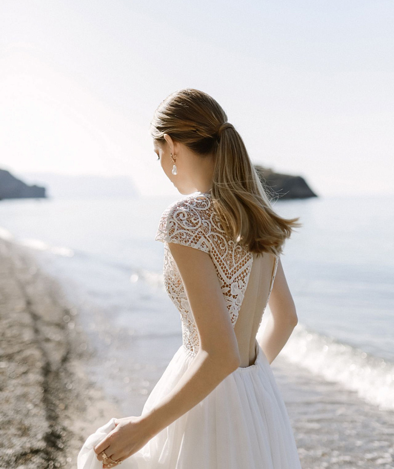 Свадебное платье бохо с открытой спиной