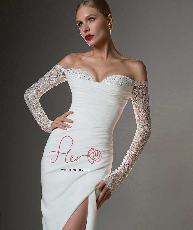 Атласное свадебное платье рыбка с рукавами