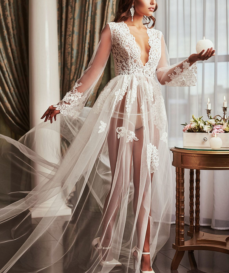 Кружевное будуарное платье с рукавчиком