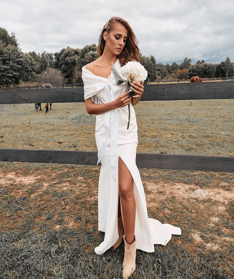 Шерстяная шаль для невесты