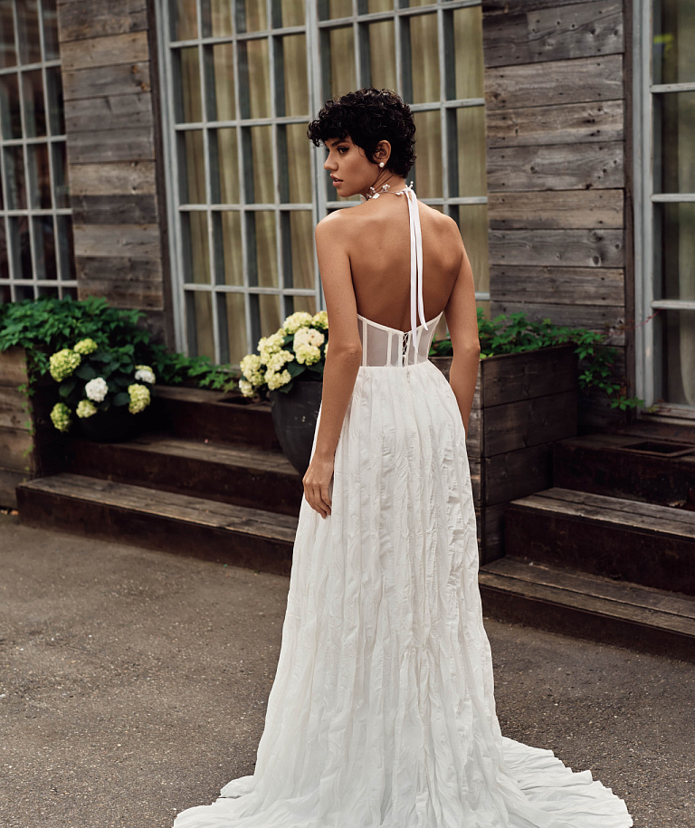 Свадебное платье из тафты с эффектом гофре