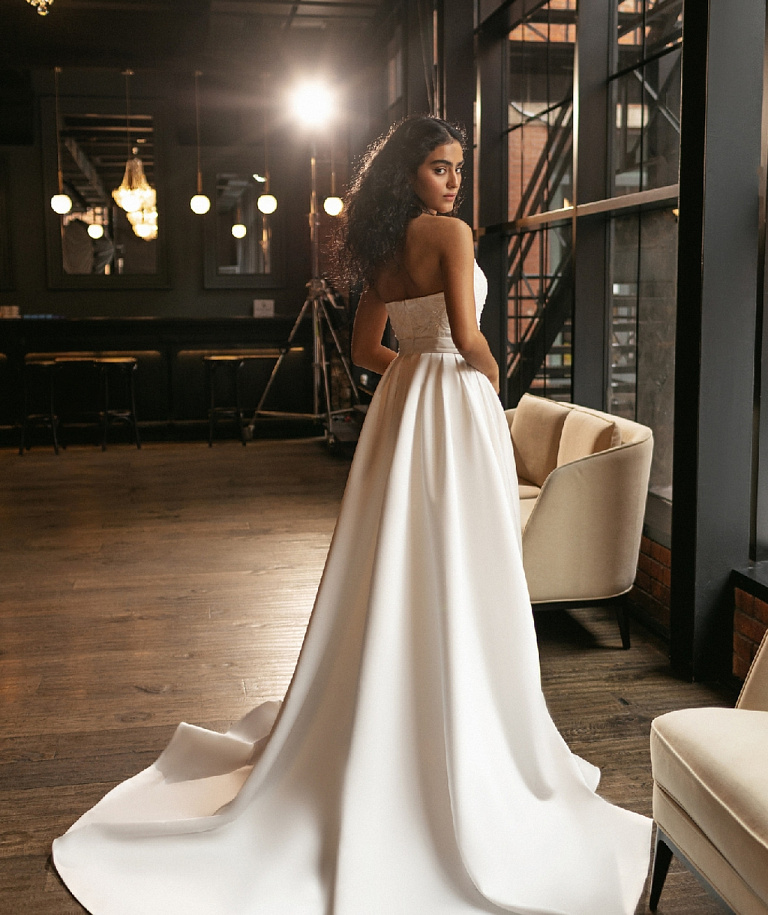 Белое свадебное платье-трансформер