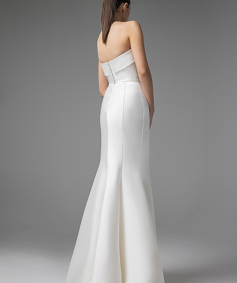 Клакссическое свадебное платье-трансфорер из микадо