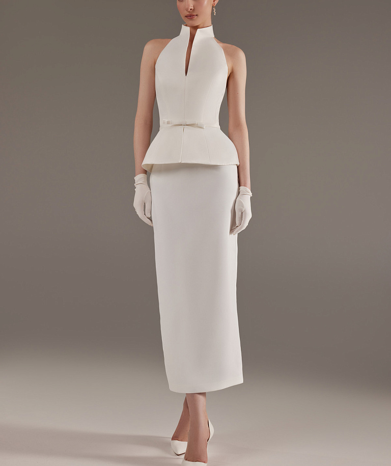 Утонченный комплект из стрейч атласа