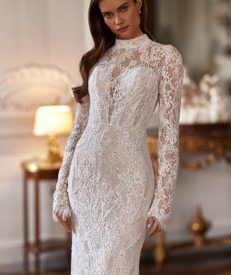 Комплект из кржевной русалки и съемного корсета с притачным шлейфом