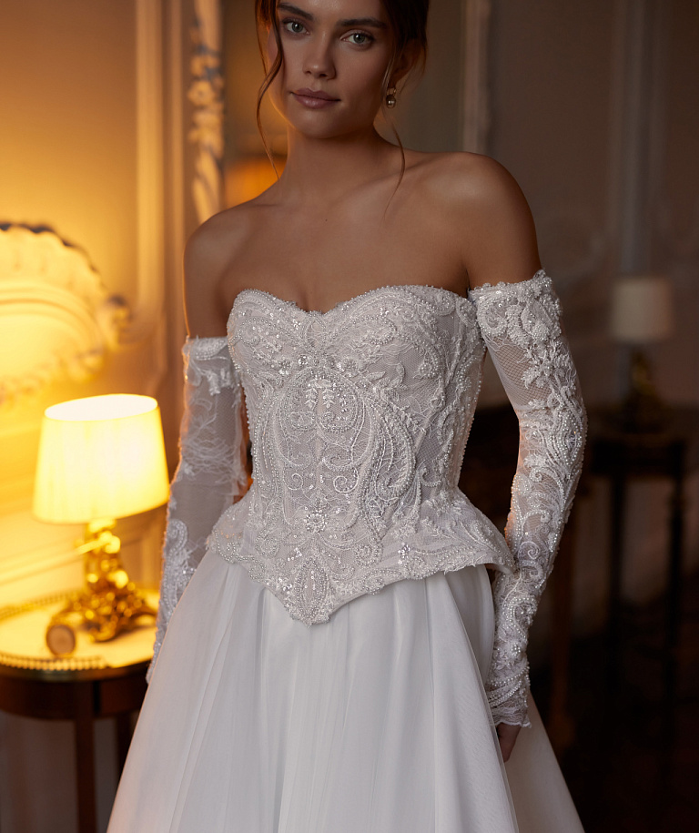 Свадебный комплект с роскошным корсетом